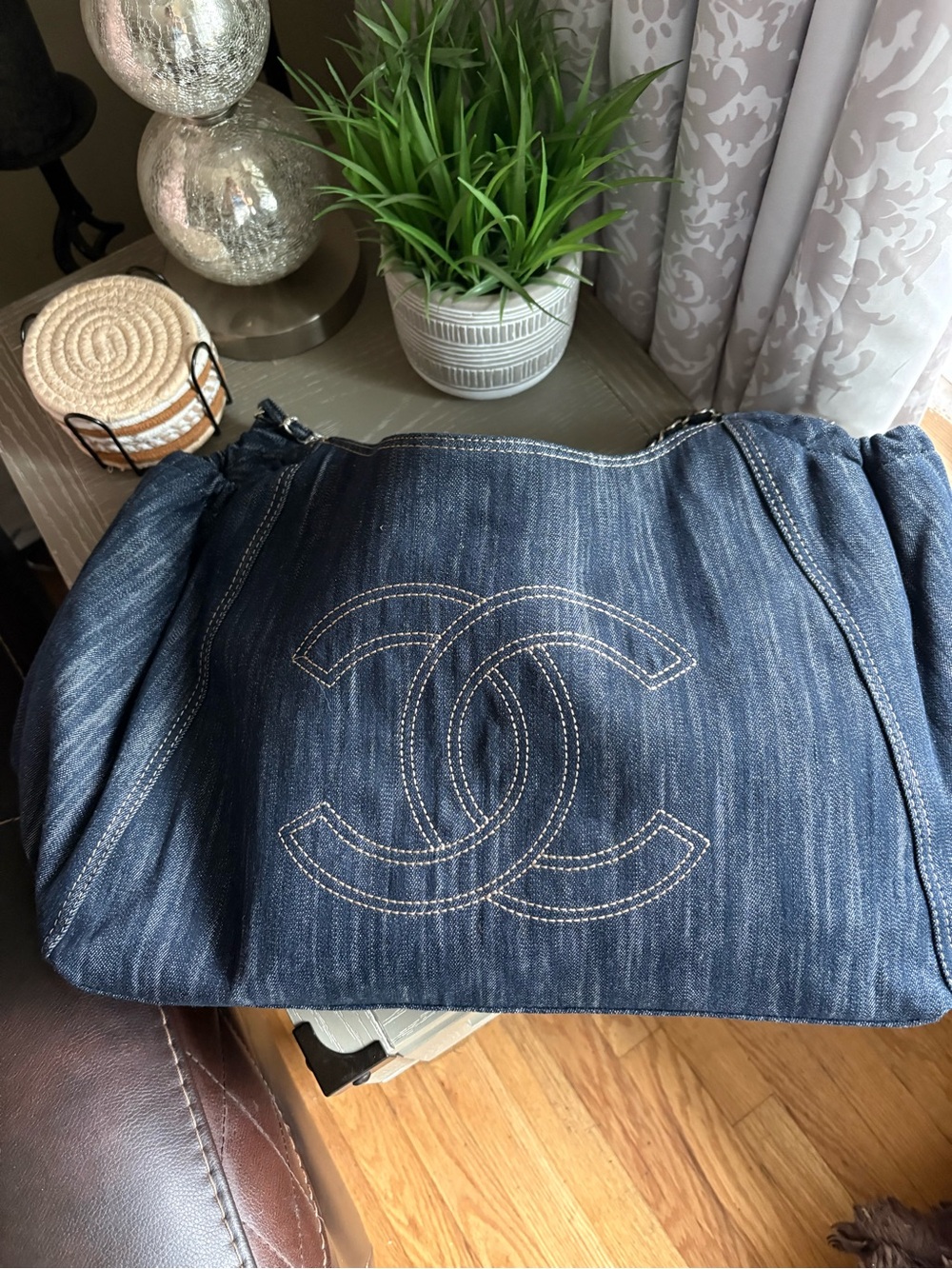 FASHION Dark Blue Denim Shoulder Tote with Interlocking CC with pouch - Picture 12 of 14